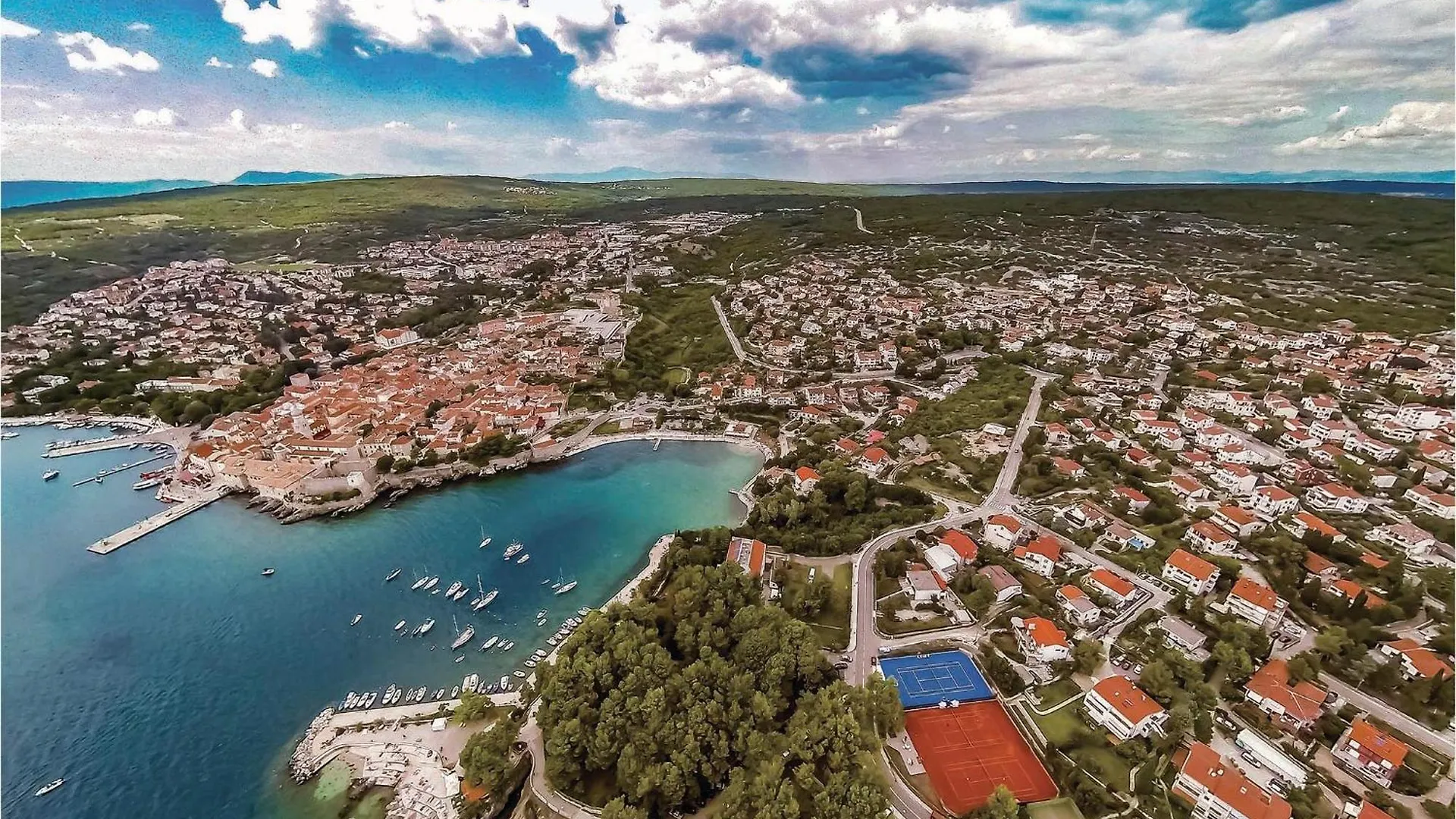 3 Bedroom Amazing Home In Malinska Holiday home