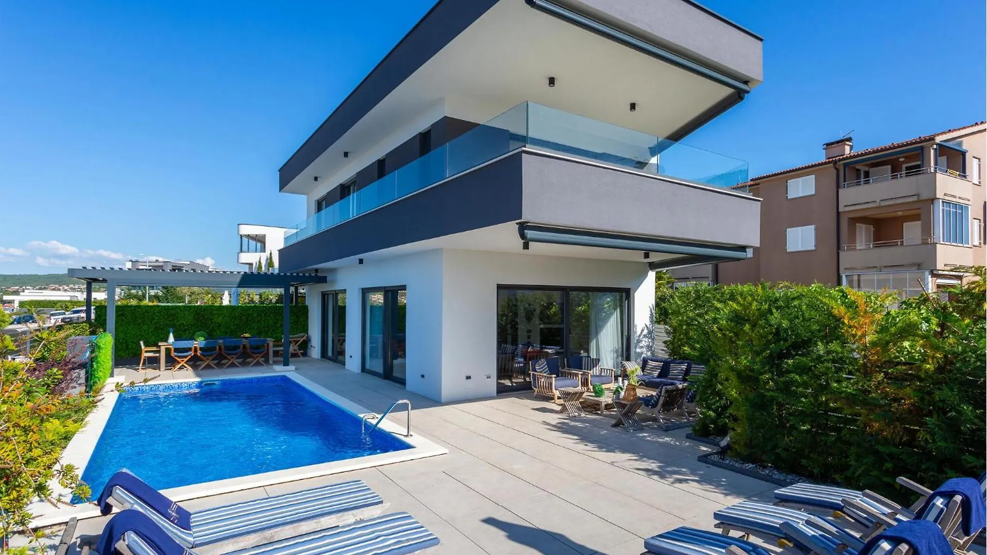 3 Bedroom Amazing Home In Malinska Holiday home